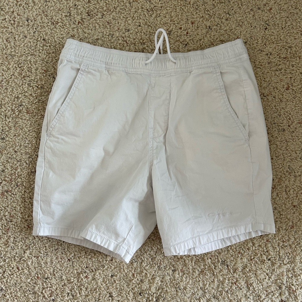 Hollister White Jogger Shorts 7”